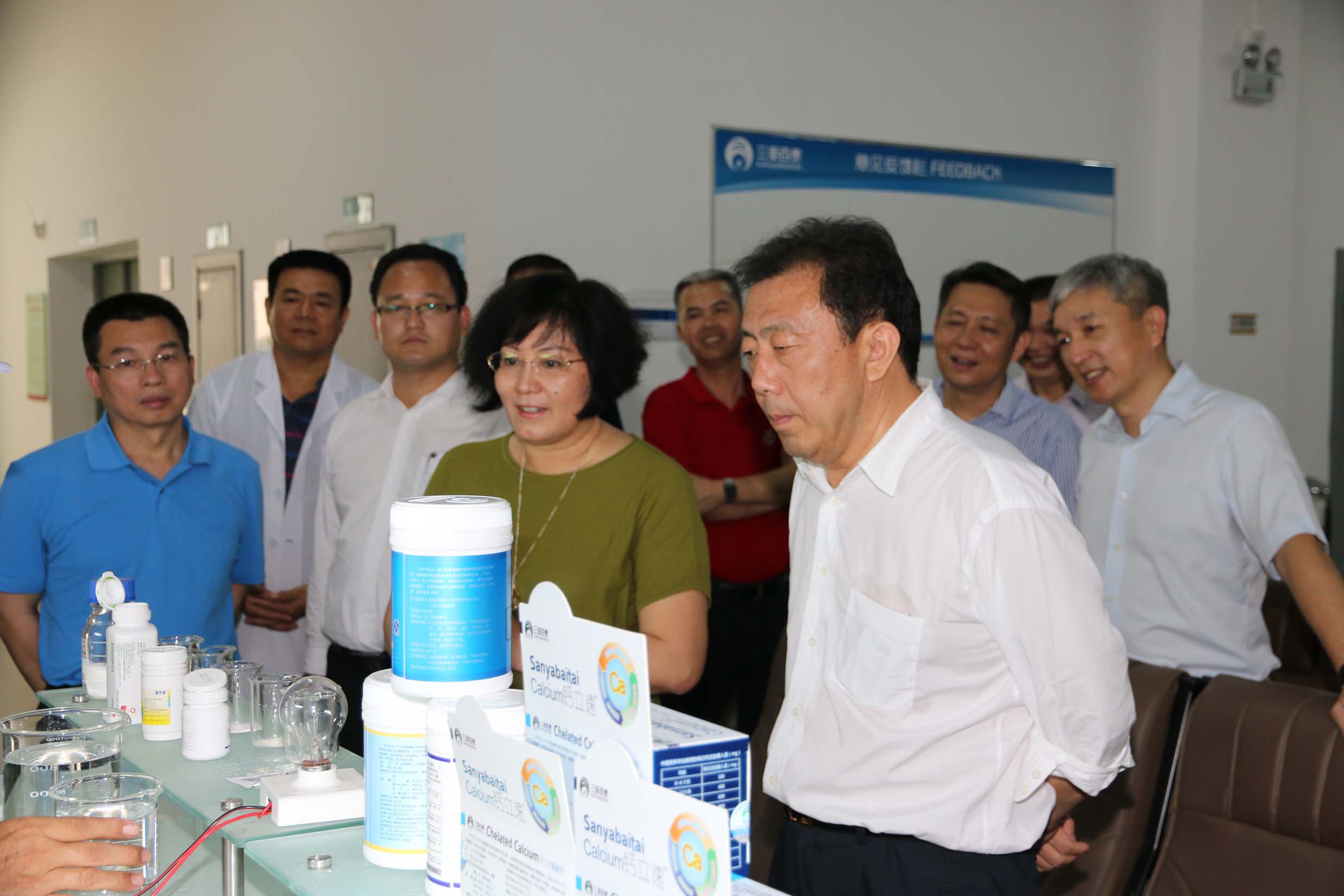 海南省副省长李国梁到三亚百泰进行视察