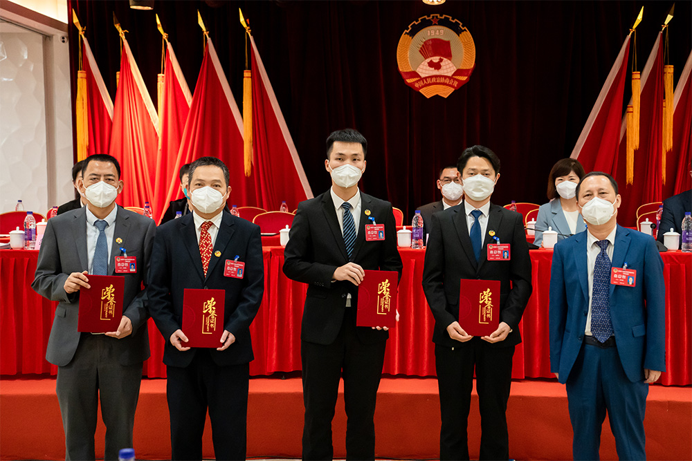 三亞百泰常務副總劉輝元榮獲“優秀政協委員”稱號